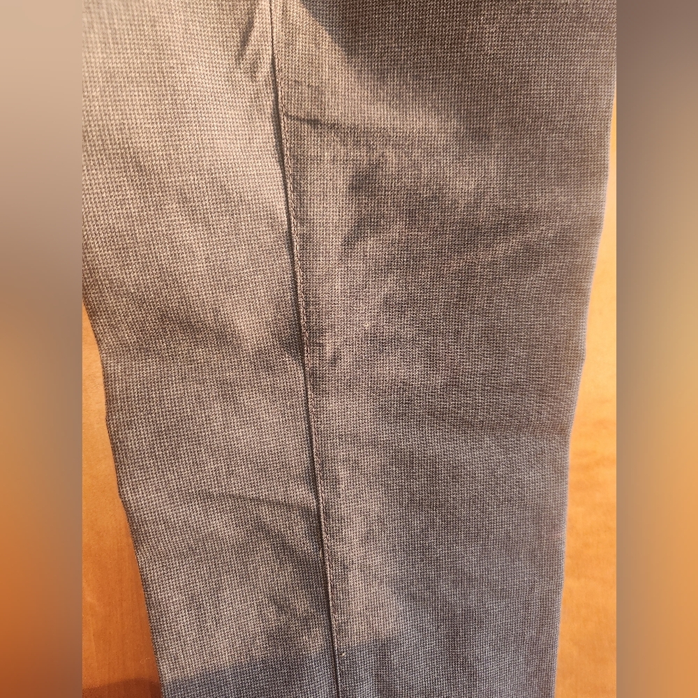 Men's Banana Republic Kentfield Pant 31x32 in Mini Grey Houndstooth - Picture 4 of 5